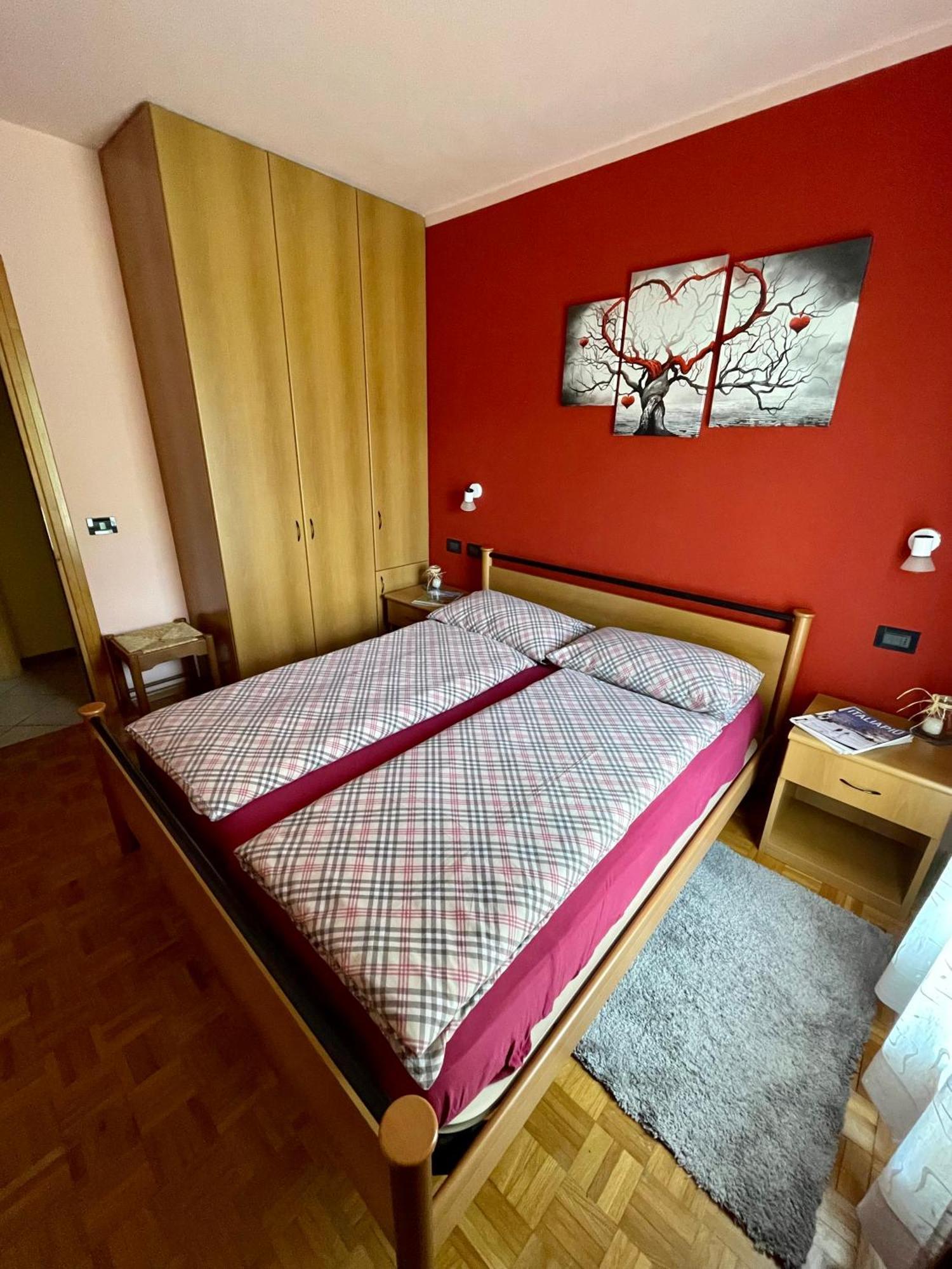 Casa Federica Apartment Isolaccia Ngoại thất bức ảnh